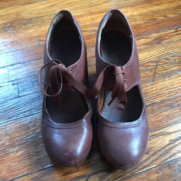 <<>> Clarks: Lace-up heels <<>> - Picture 3 of 7